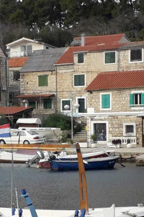 Seaside holiday house Maslinica, Solta - 23838